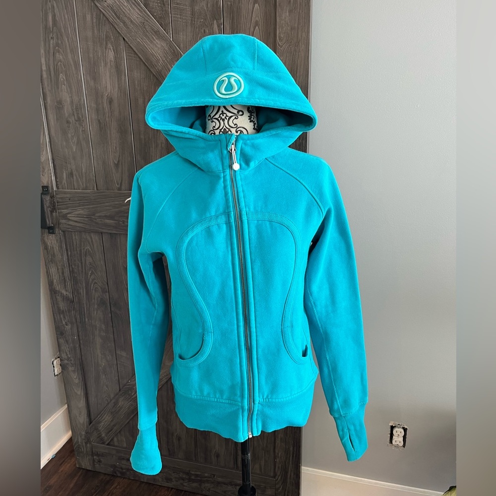 Lululemon Scuba